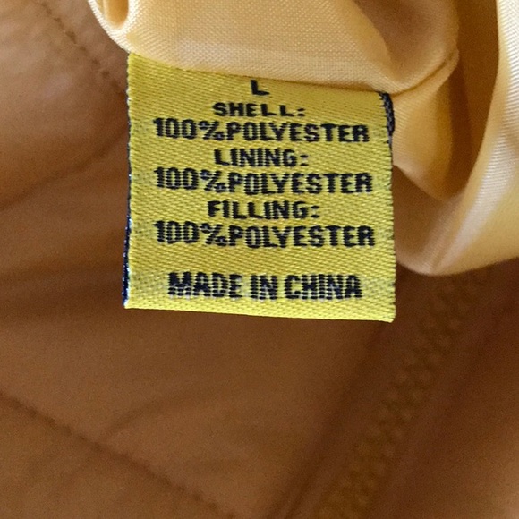 Yellow women’s puff jacket NWT - Picture 5 of 6